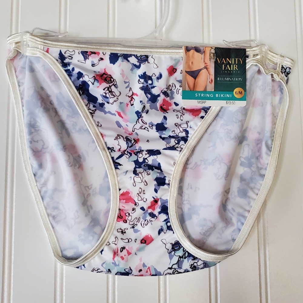 Vanity Fair Floral Panties Sz 6/M NWT